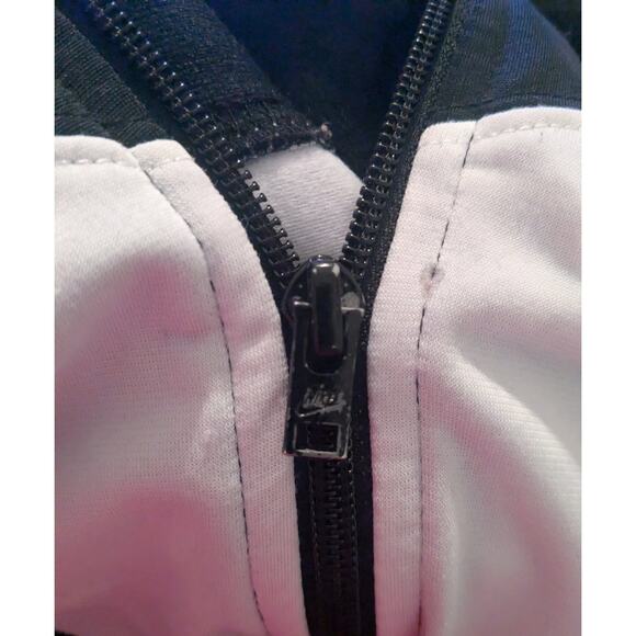 Black & White Nike Women's Windrunner Crop Jacket Size L - Picture 4 of 6